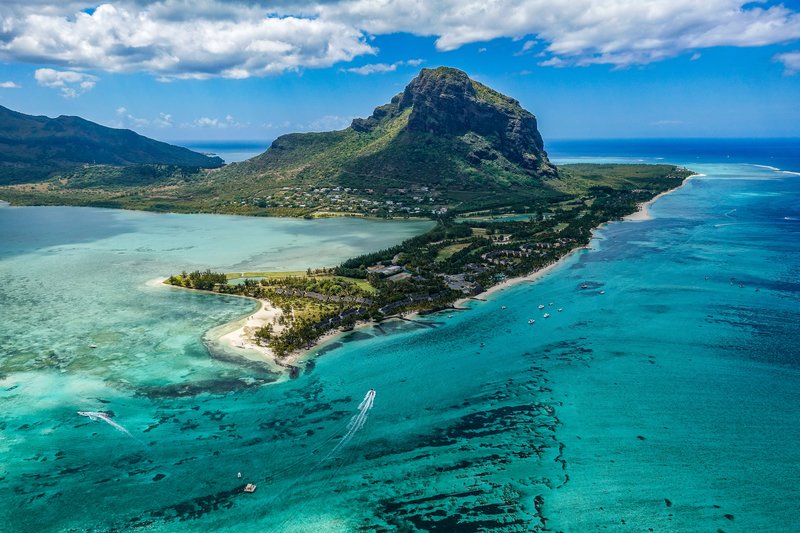 Thousands Protest in Mauritius After Oil Spill