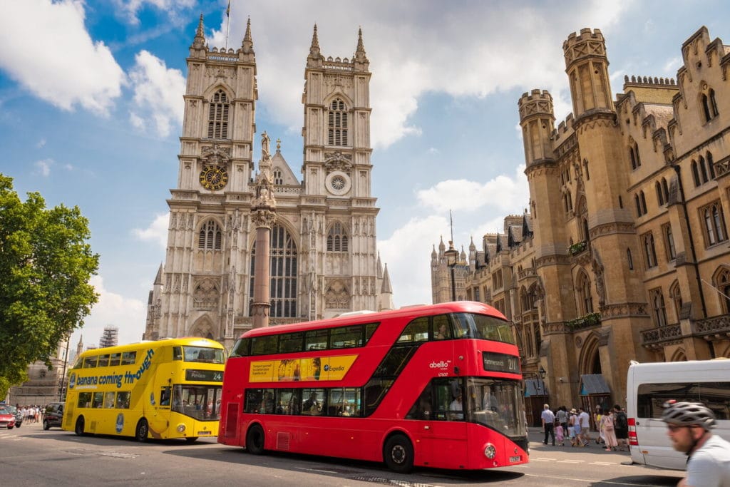 UK Targets Banning New Fossil-Fuel Vehicles by 2030 in Transport Decarbonisation Plan
