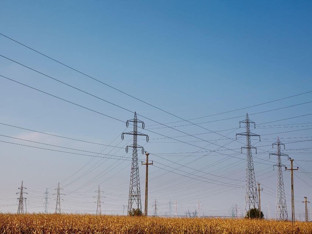 Manchin’s Permitting-Reform Bill Could Give the US New Transmission Lines That Climate Change Requires