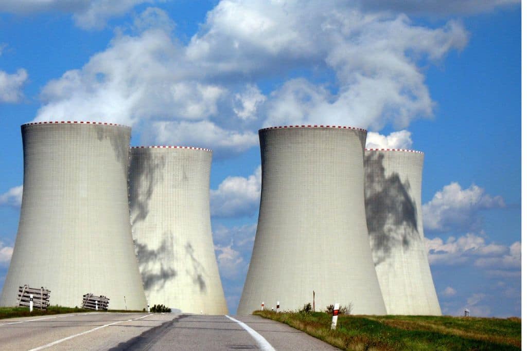 advantages of nuclear energy for kids