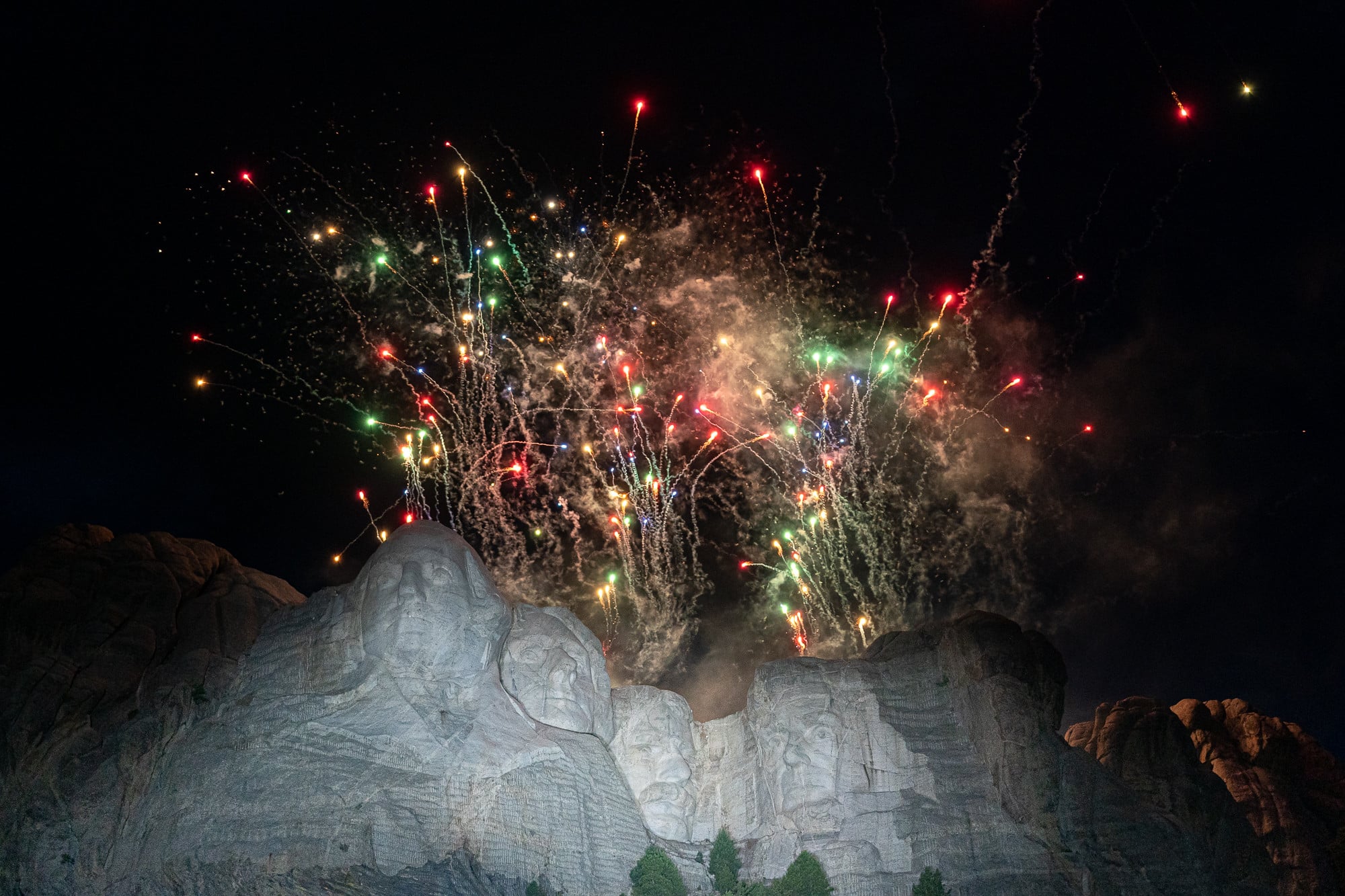 Firework contamination at Mount Rushmore National Memorial